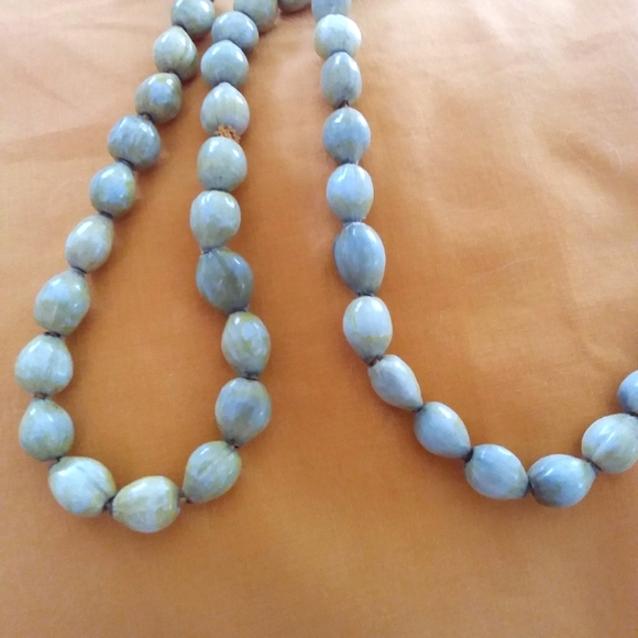 Kukui nut vintage 92" necklace/prayer beads - Picture 4 of 5